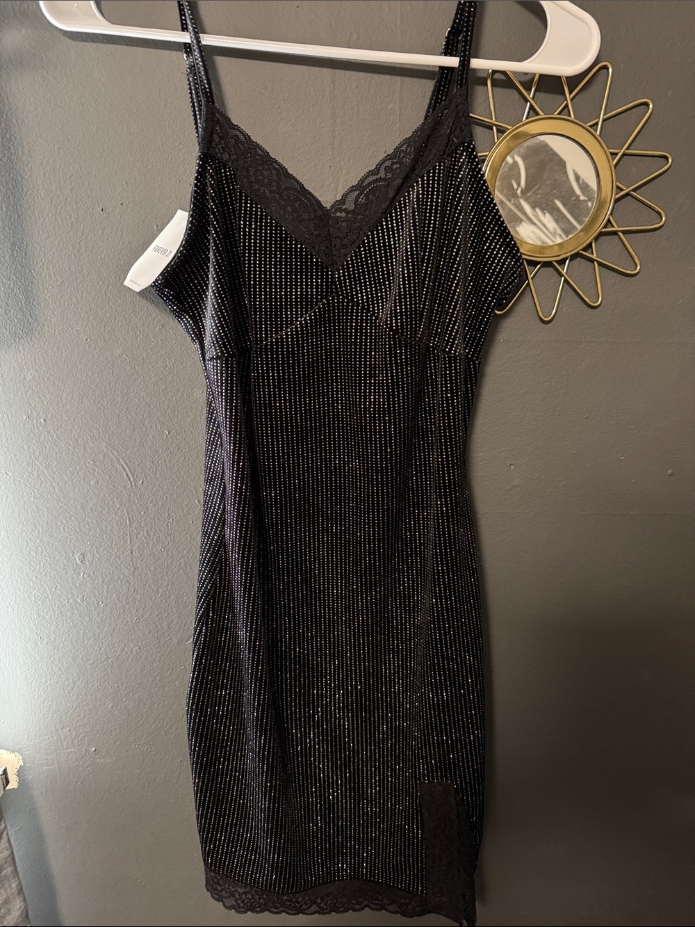 PERFECT NIGHT OUT SMALL ✨Black Lace-Trim Slip Dress